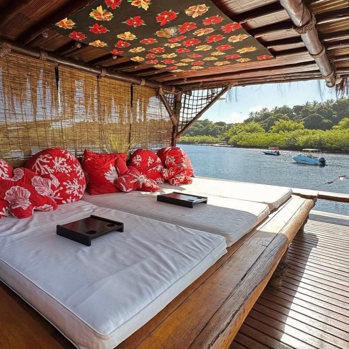 Casa Downtown em Caraíva à beira do rio com acesso direto