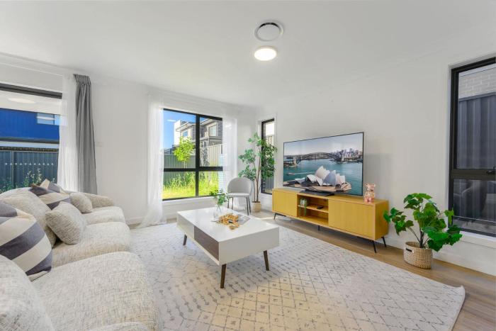 Stylish Colebee Stay Near Rouse Hill & Schofields