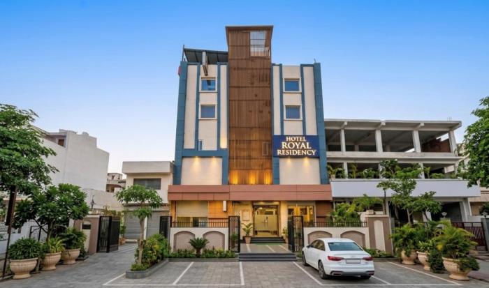 Hotel Royal Plaza At IGI Airport