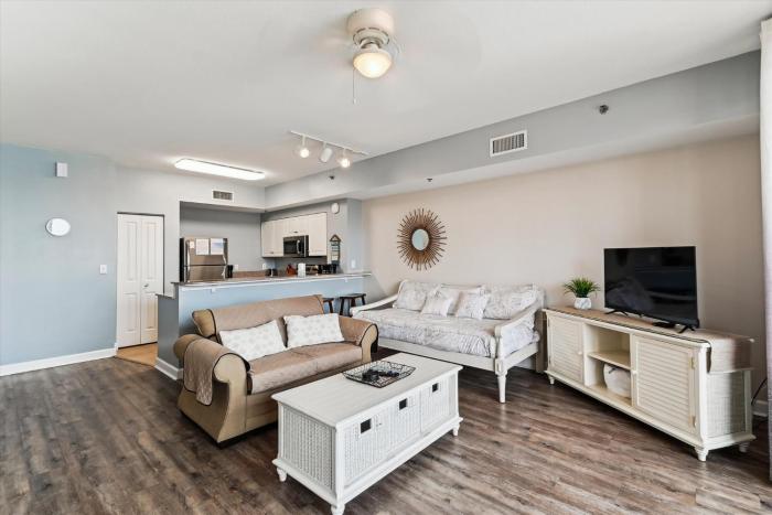 Shores of Panama 2327 - 1 BedroomBunks and Sleeper Sofa. Sunset View Free Fun