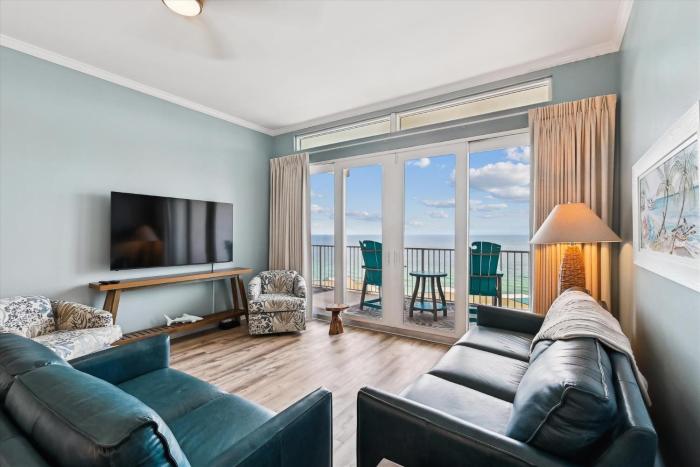 Laketown Wharf 2123 Gulf Views Sleeps 8.NEW UPGRADES