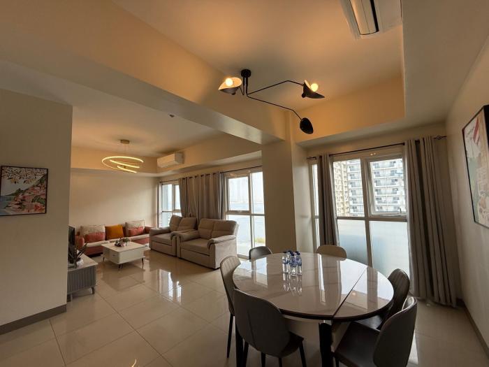 Comfortable 3 BR Seaview Next to Okada Casino Manila Airports MOA