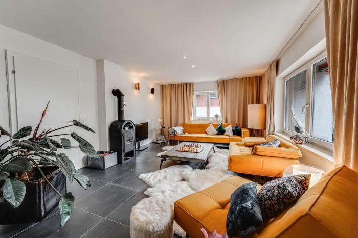 Boutique Ferienhaus mit Garten und Bergblick