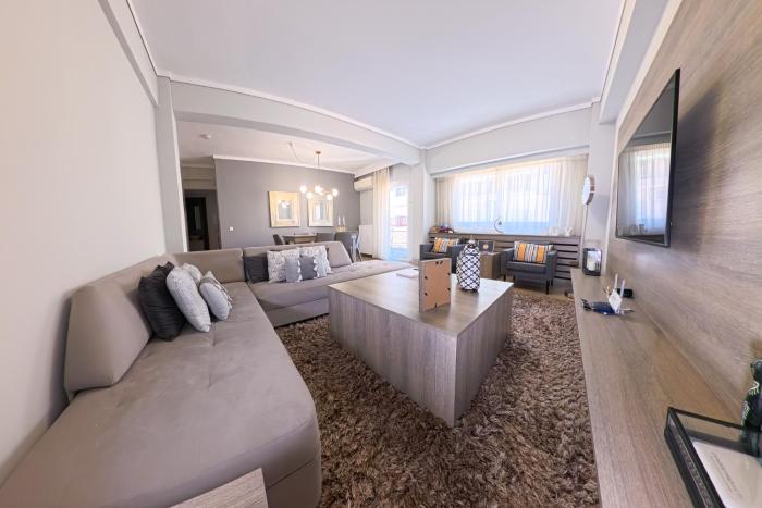 Grey Suite Filoxenia