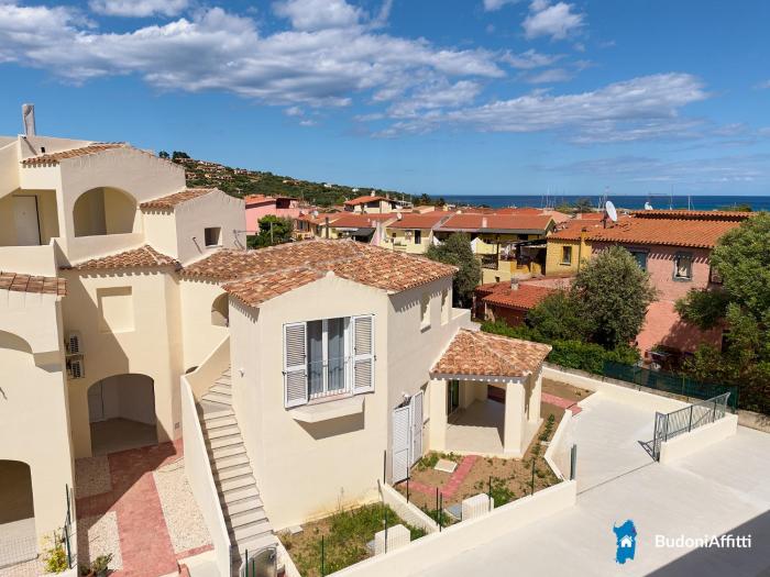 Villino nuovo con giardino a soli 450m dalla spiaggia di Porto Ottiolu