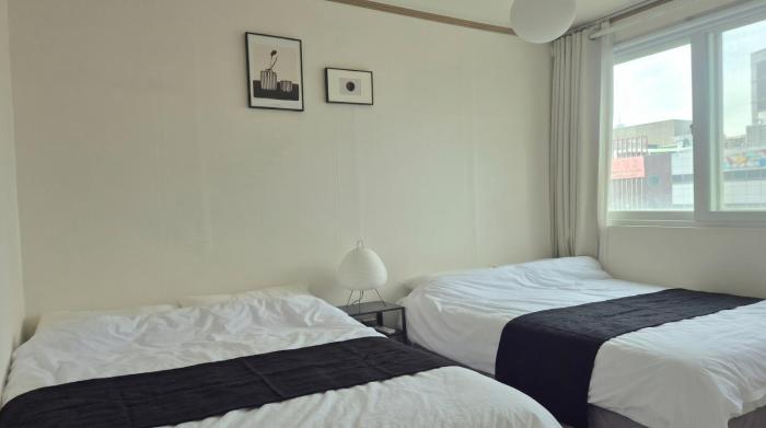 동대문역 3분 넓은 거실 #공항버스5분 #짐보관 #큰식탁 #청계천산책 #라면자동조리기계 #어메니티제공