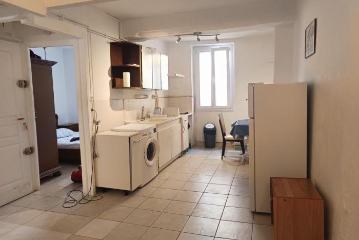 Sunny apartment right in the center of Perpignan