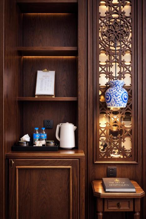 Eli Suites