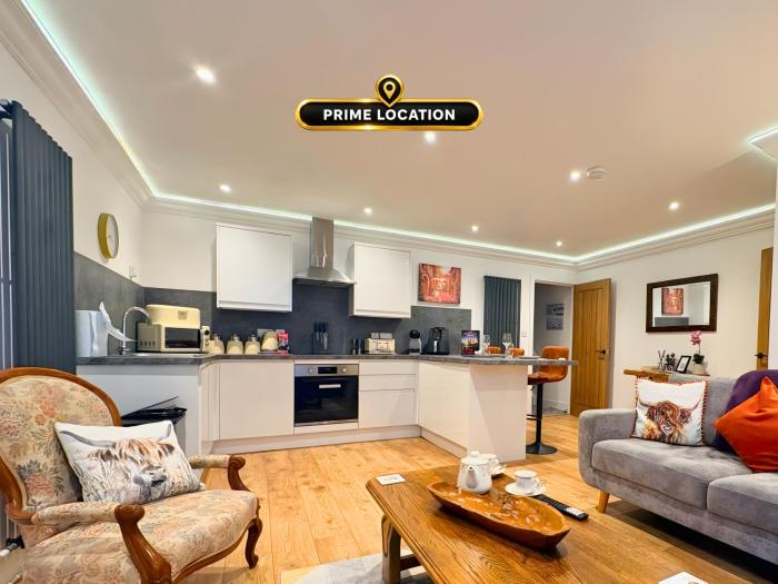 Luxury York City Centre Apartment - Walk to Train Station & Top Attraction