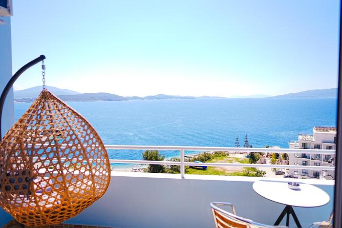 Panoramic Luxury Apartment