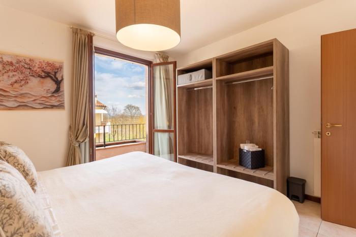 Modern apartment 1 ,5M Montepulciano with parking
