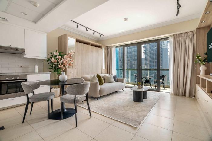 Stylish Living at 8 Boulevard Walk Downtown - 1708