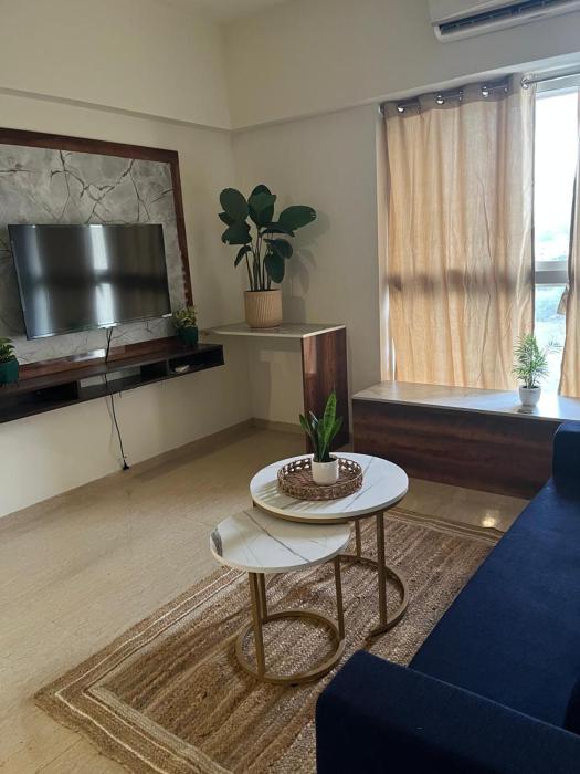 Luxury Boho Stay, Sunset Balcony, Lodha Belmondo