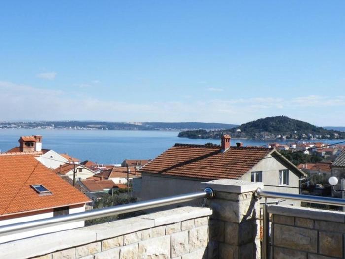Charming 2-bedroom sea view apartment Sharon