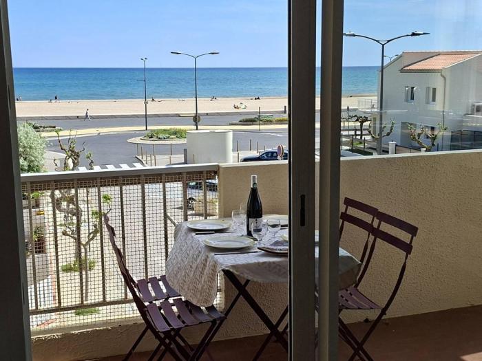 Jolie appartement à 50m de la plage
