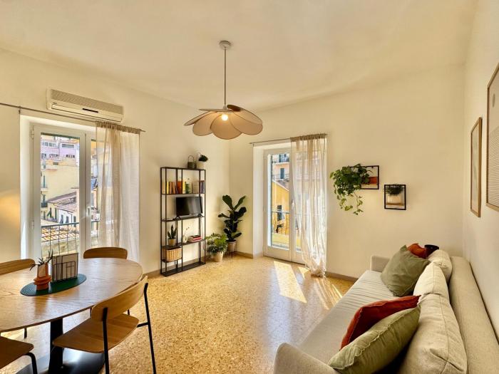 Porto Santo Stefano Sunny harbour apartment