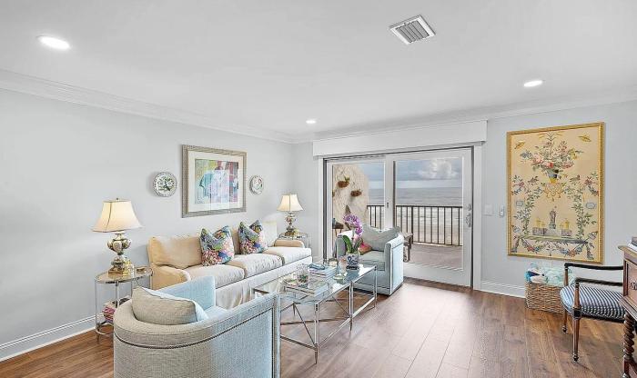 Luxury Private Pool 3 Bedroom Oceanfront Penthouse