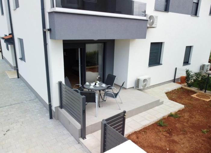 Comfort apartment in Zambratija