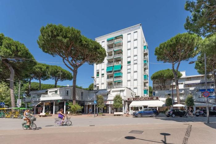 Apartment near the sea and center with terrace