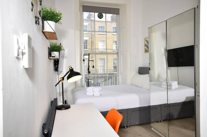 Baker Street Studio - Flt 8