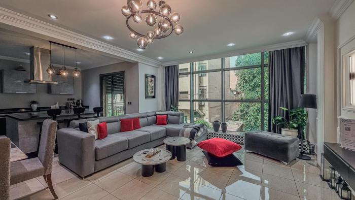 Spacious 2 Bedroom Apartment with Terrace