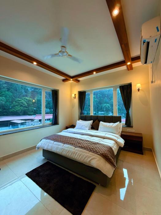 Kesari Hotel & Restaurant Near Kainchi Dham