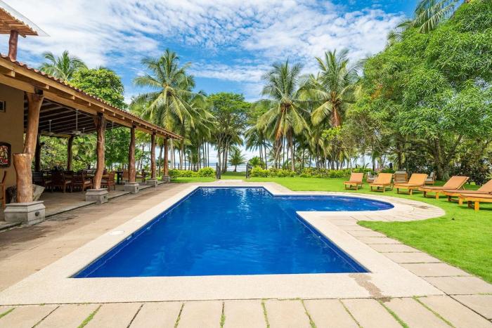 Exclusive Beachfront Villa - Private Playa Coyote, CR