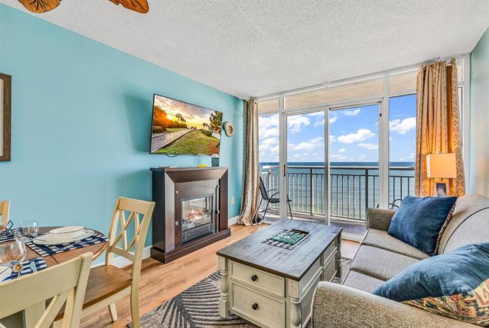 Ocean Sunrise Oceanfront 2 BR Near Boardwalk