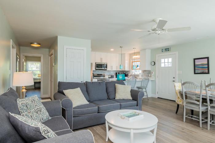 The Sand Ranch by Oak Island Accommodations