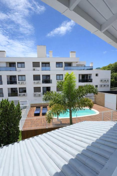 Casa com Piscina próxima ao Mar em Florianópolis