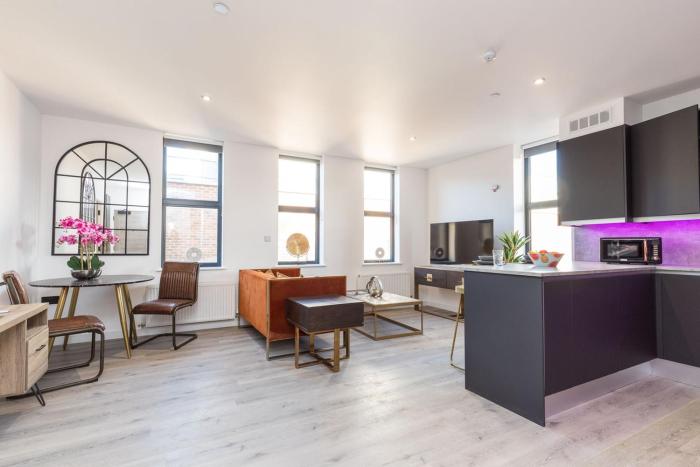Sussex House 20 - Artistic Luxe 1 Bed Apartment