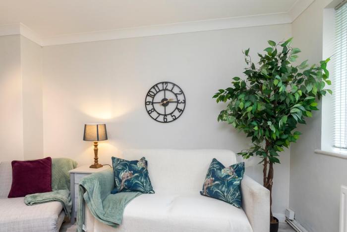 Windsor - Fabulous 1 Bed Ground Floor Apartment!