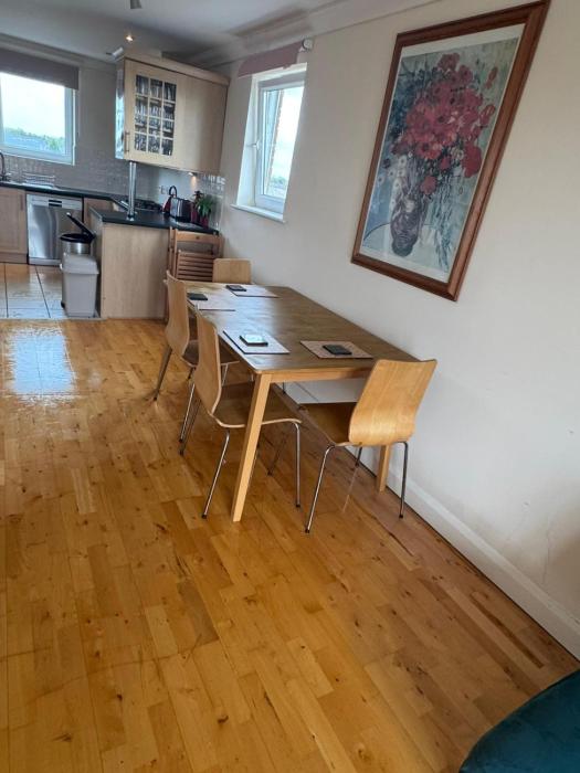 Very Near Train Station 2BR and 2 Bathroom Near Central Cambridge
