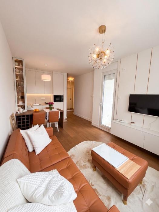 Stylish New-Build Apartment Downtown Novi Sad