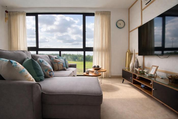 2BR with jacuzziRooftop & golf course view