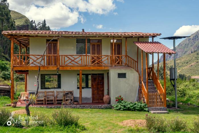 bearded mountaineer lodge