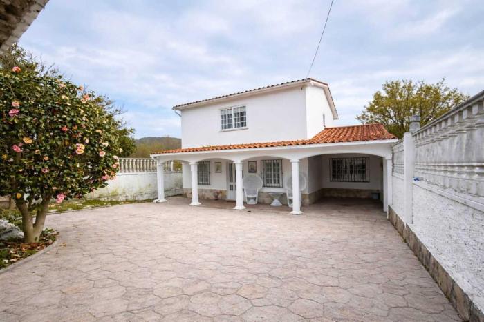 Chalet cerca de la playa de Esmelle