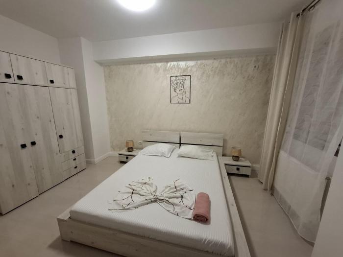 Apartament 2 camere Moonlight vedere lac