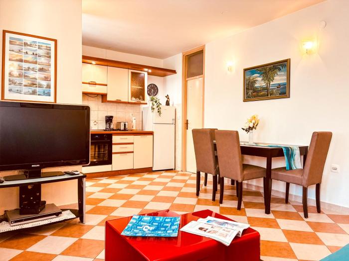 Ideal Location Split Apartments