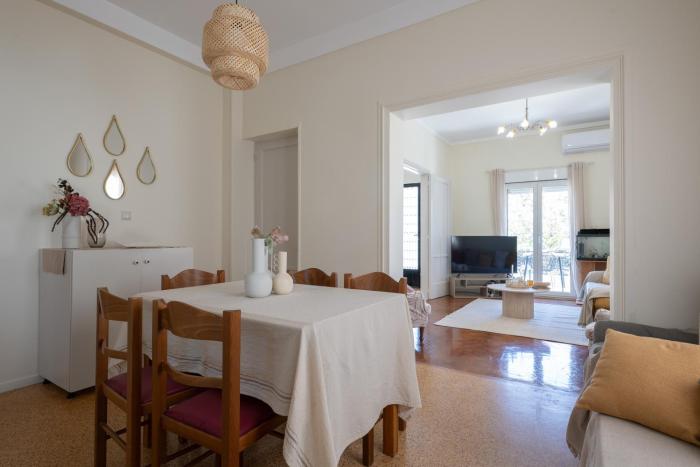 Casa Valore 2 central with parking by 8essentially