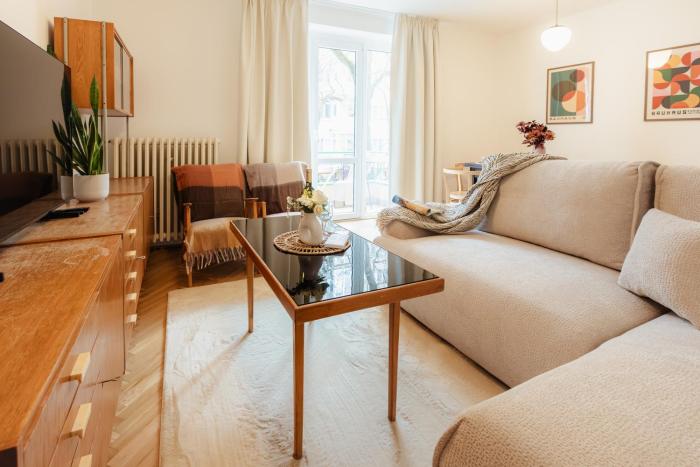 BNB Blumental Apartment with Balcony