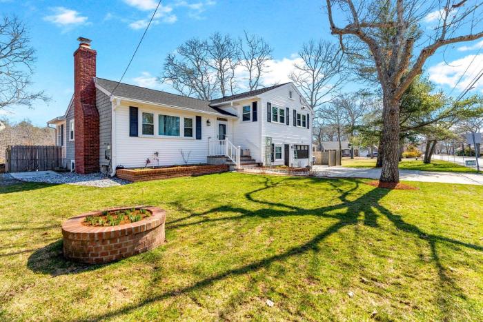 Spacious Retreat with Backyard Oasis, Grill & Evening Firepit in South Yarmouth, Massachusetts