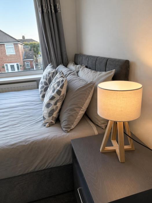 Stylish 3BR Stay for Monthly Guests