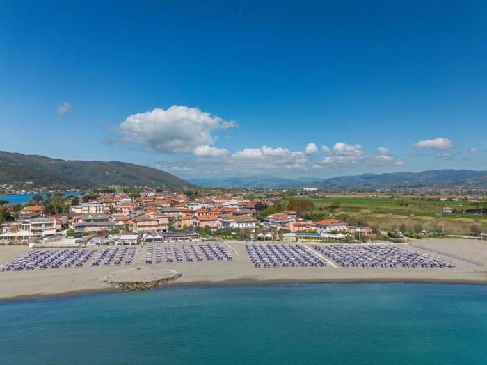 Apartment Brezza sul Mare by Interhome