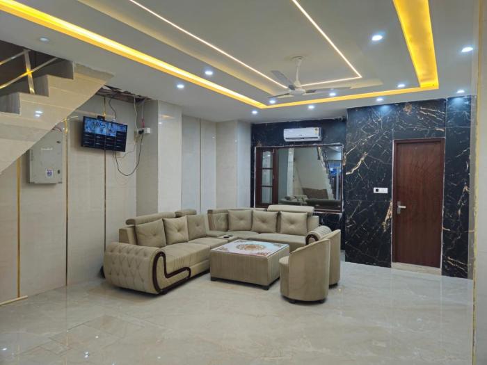 Royal Guest House
