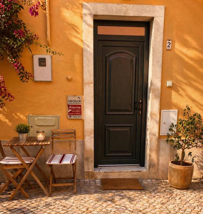 Cozy & Charming Apartment in Estrela