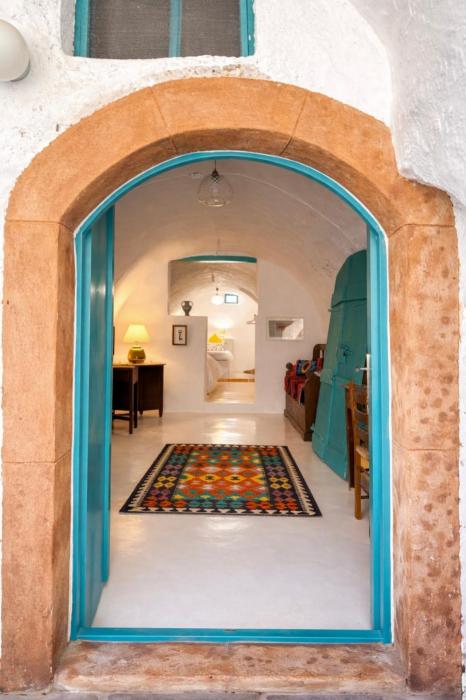 Kythira Stone House with Arch & Garden