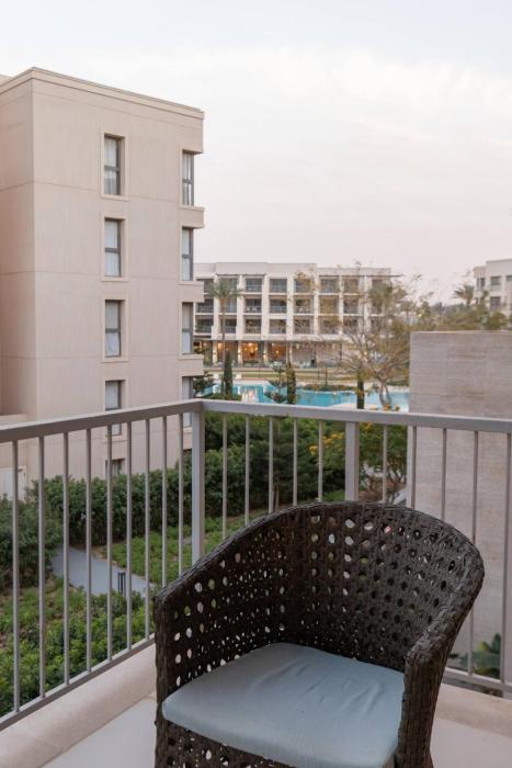 Modern 1BR Retreat in Marassi Prime Location