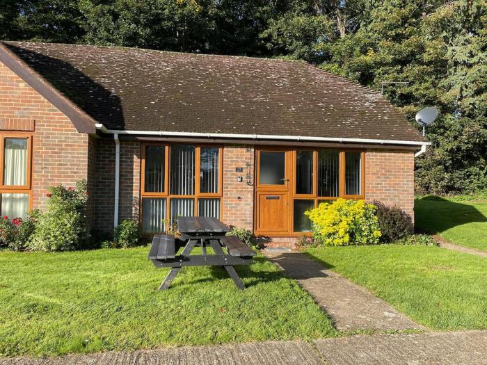 The Snug, A Peaceful, Comfy Sussex Cottage for 4