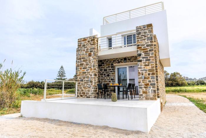Naxos Cube Villa Panoramic Views Maisonette with Sea View 2 min walk to Plaka Beach